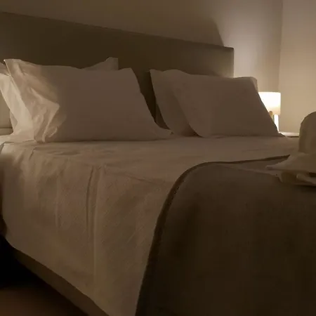 With 3 Bedrooms In Lisboa, With Wifi - 23 Km From The アパート リスボン